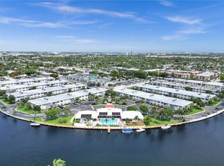 180 Cypress Club Dr APT 801, Pompano Beach, FL 33060