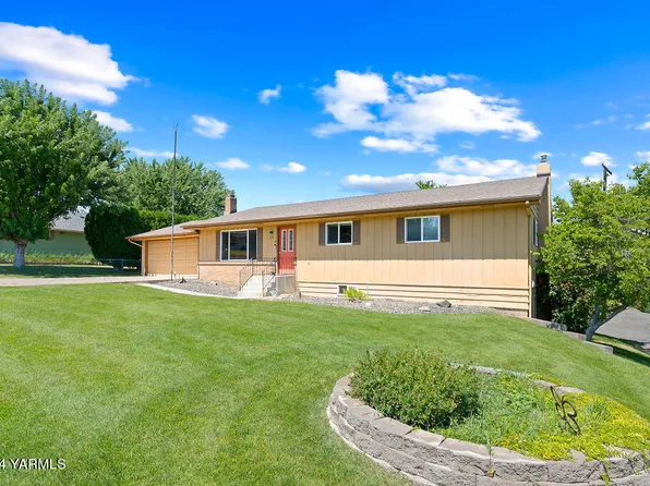 807 W Naches Ave, Selah, WA 98942