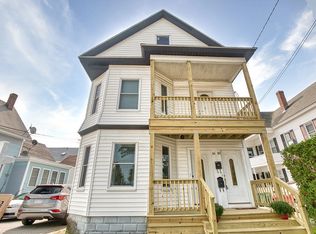 16 Forest St, Lowell, MA 01851