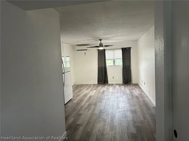 203 Golf Villas Ct NW — Photo 4