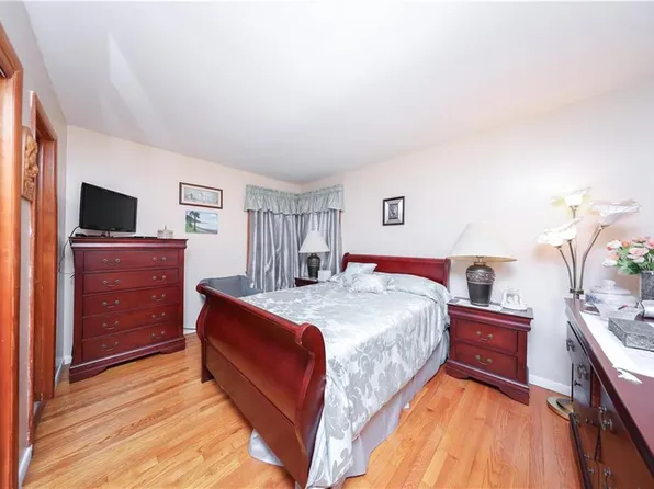 157 Exeter Street image 12 of 40