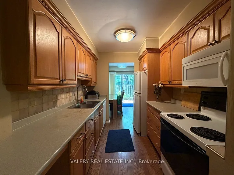 4662 Kingston Rd — Photo 9