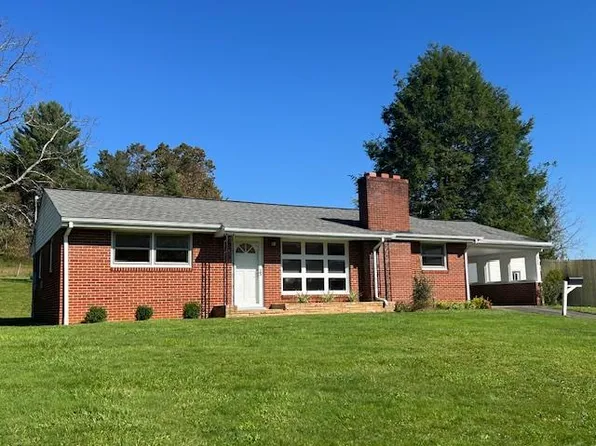 273 Split Oak Ln, Galax, VA 24333