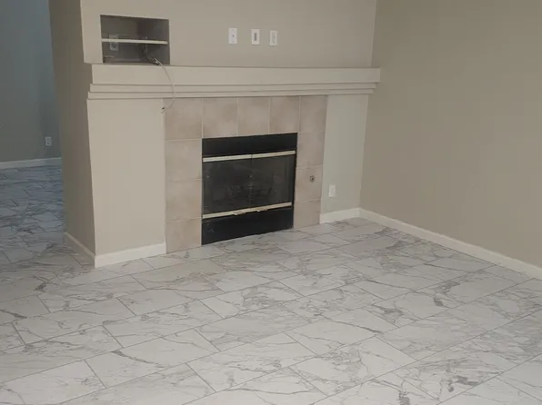 13368 Merry Oaks St, Victorville, CA 92392