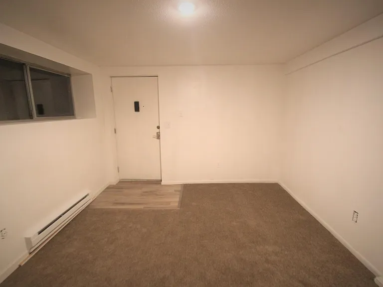 4815 Dayton Ave N #LOWER — Photo 7