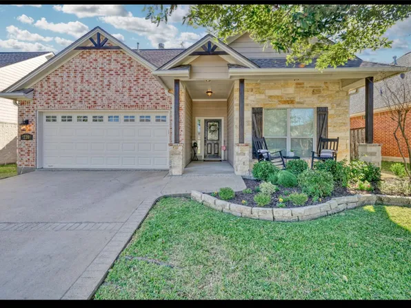 220 Passendale Ln, College Station, TX 77845