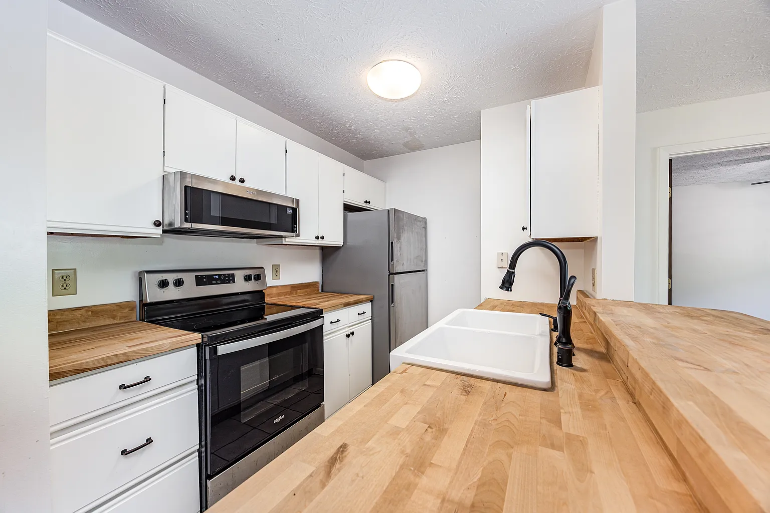 22 Woodland Hills Dr Suite 7 photo 1