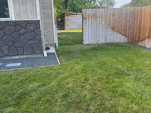gate to the backyard