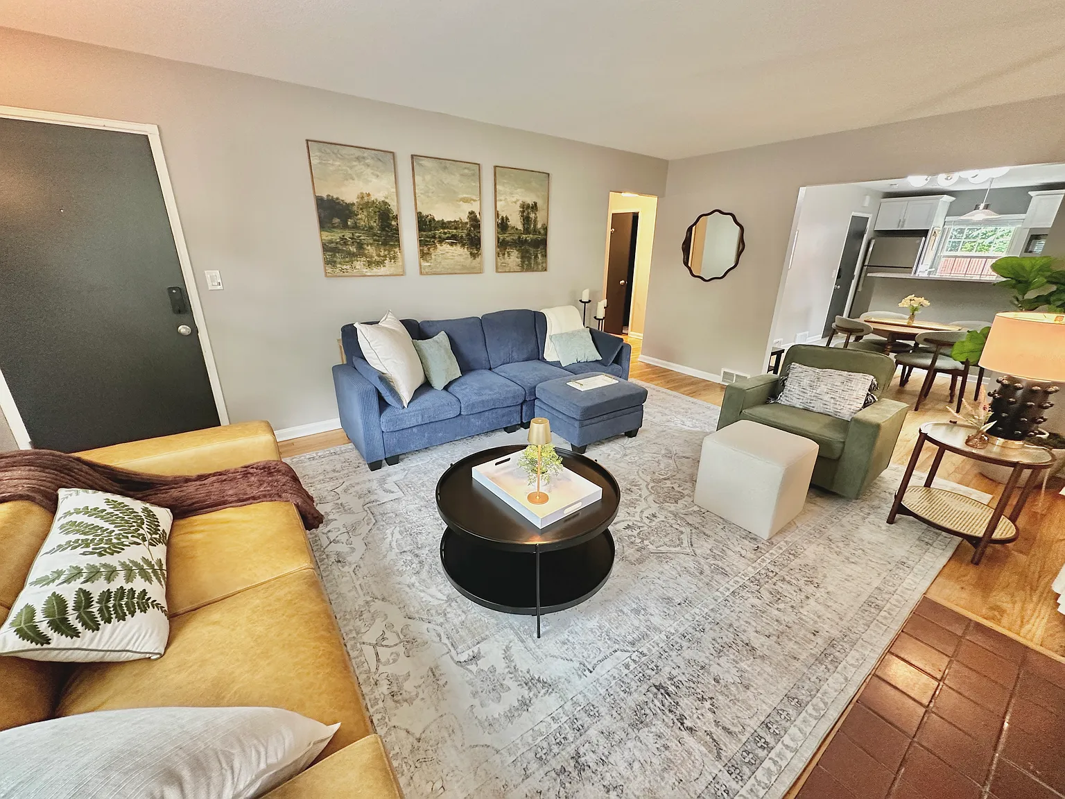 2 bed, 1100 sqft, $2,950 — Photo 4