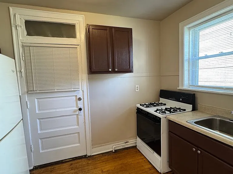 1054 56 S Mason 5934 #44 — Photo 11