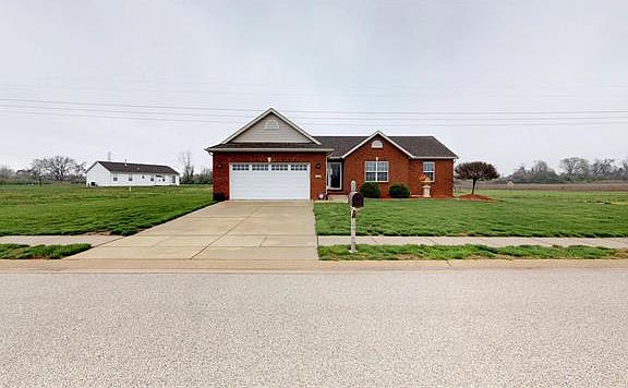 2nd image of 3729 Justine Dr