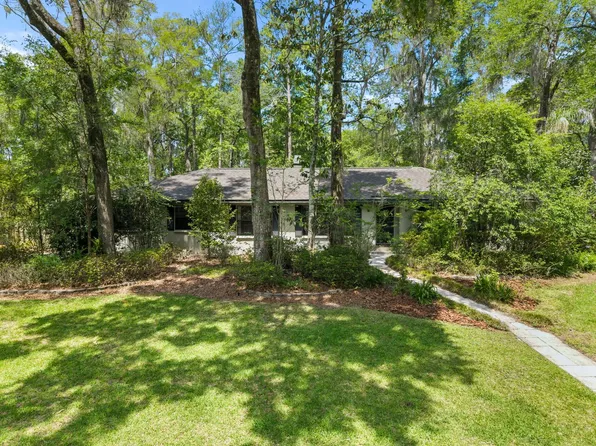 3106 NW 38th St, Gainesville, FL 32606