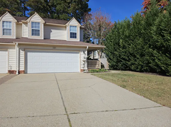 127 Brassie Dr, Yorktown, VA 23693