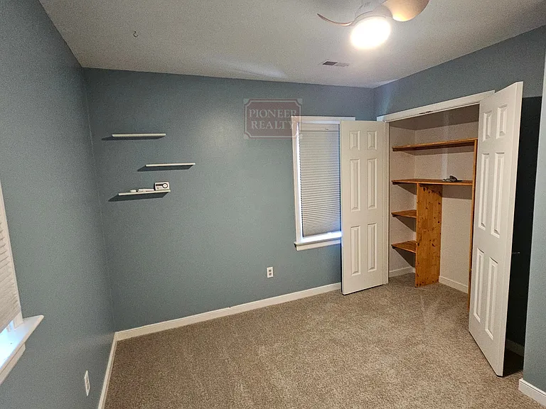5305 Hill Dr — Photo 11