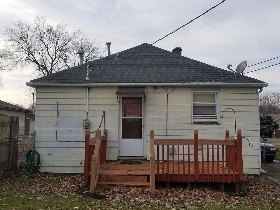 2nd image of 6477 Pine St