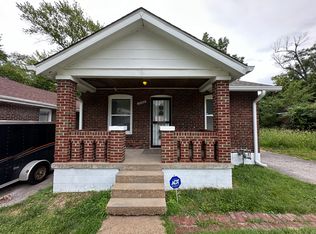 2150 68th St, Saint Louis, MO 63121
