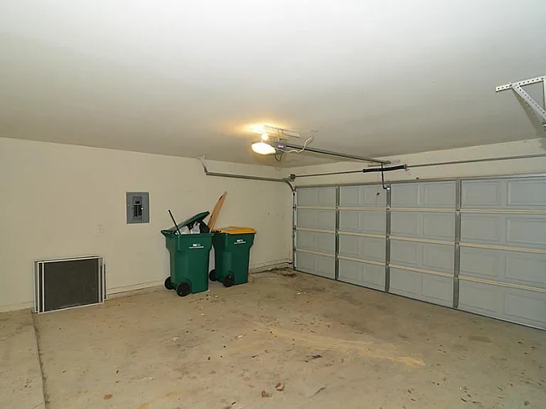 11306 Overland Trail Dr — Photo 19
