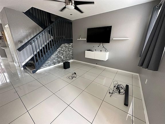 2nd image of 1407 SE 27th Ct #4