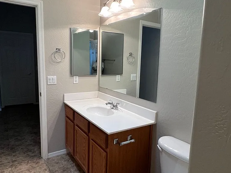 33889 N Barbara Dr — Photo 22