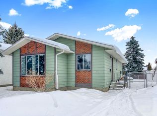 7329 W 99th St, Grande Prairie, AB T8V 4Y1