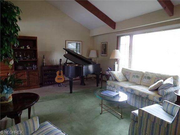 2nd image of 5419 Meadow Wood Blvd