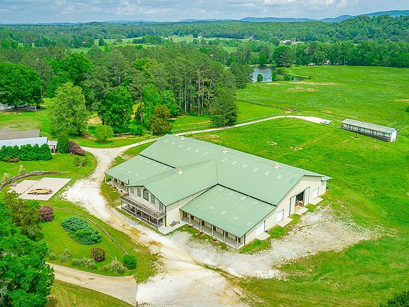 17th image of 721 Gowan Rd