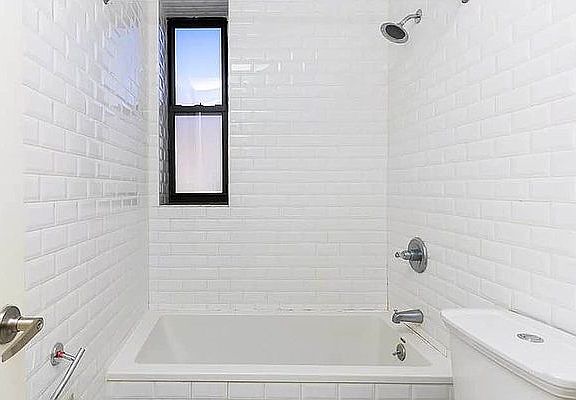 5th image of 567 E 22nd St #4B