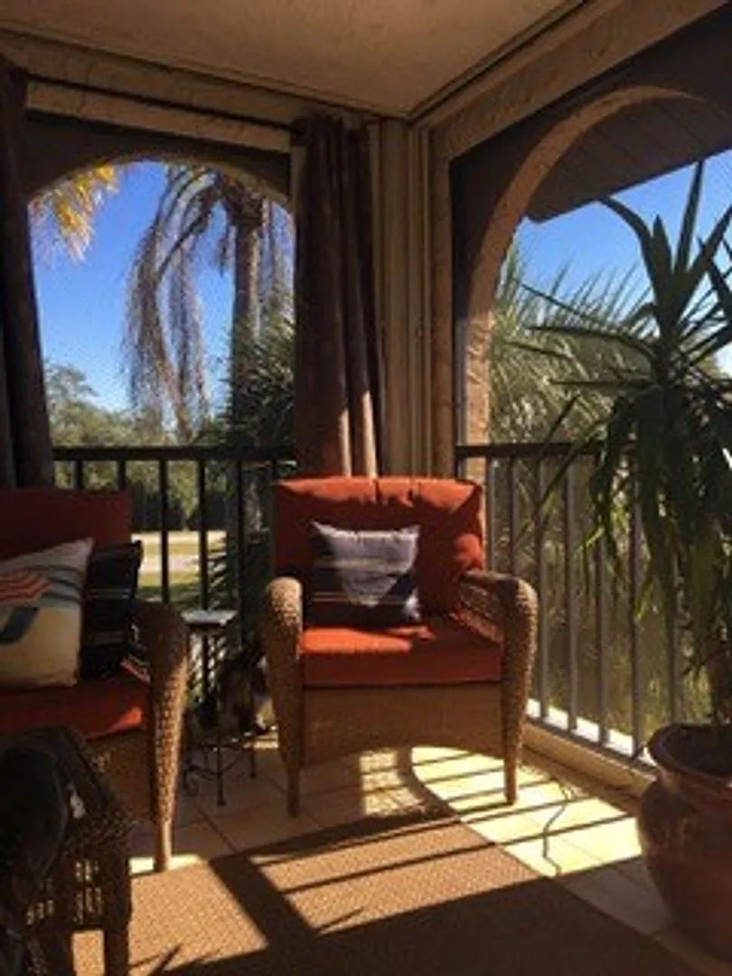 Rose Garden Furnished Unit Available May - Nov — Photo 2