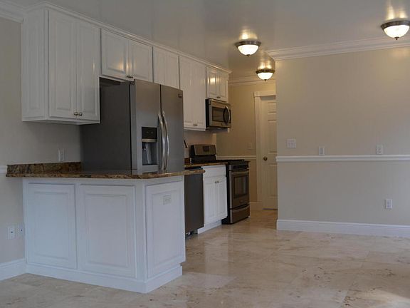 3rd image of 517 P St