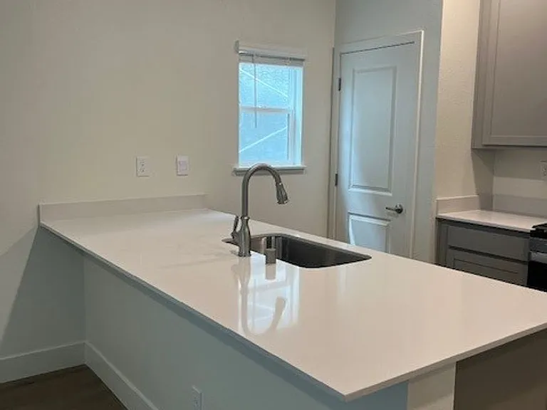 5874 Grand Row Way — Photo 3