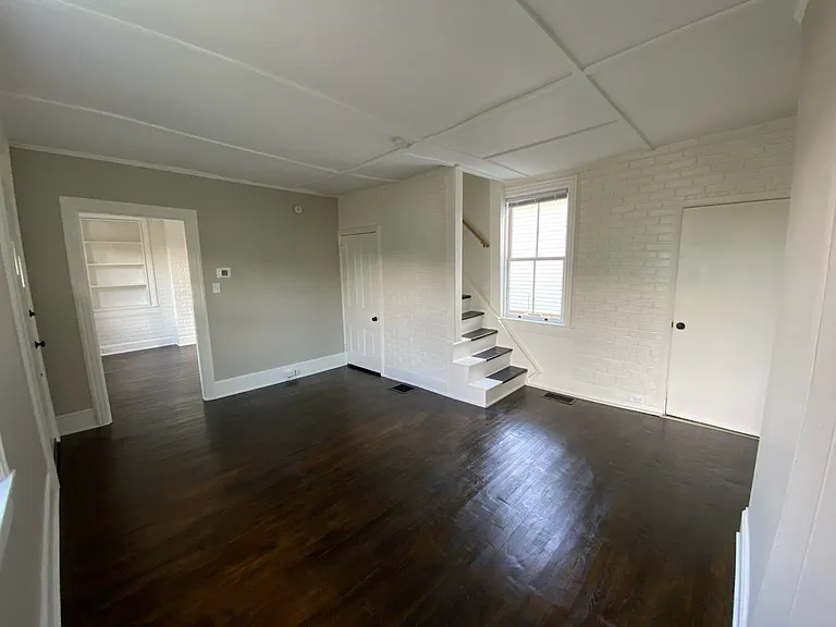 618 E Vine St #618 — Photo 7