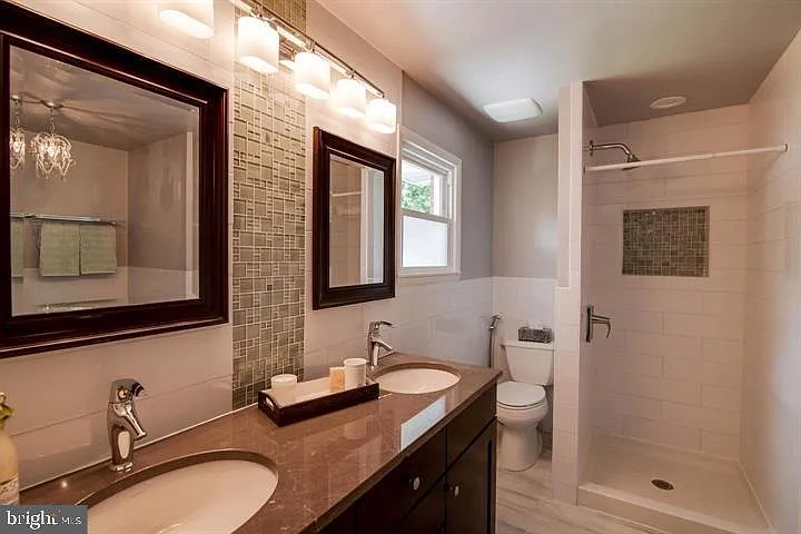 1415 Mayflower Dr — Photo 20
