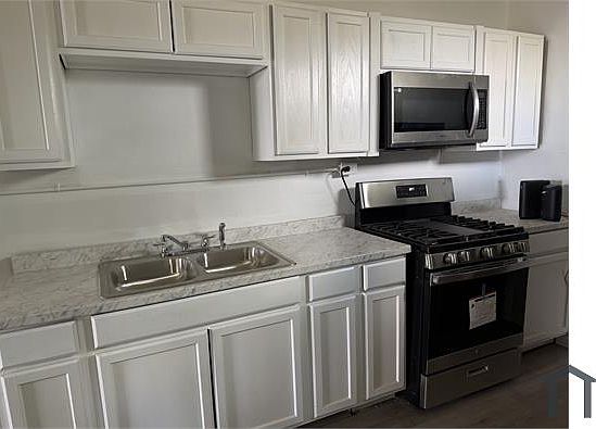 1st image of 1025 Magoffin Ave