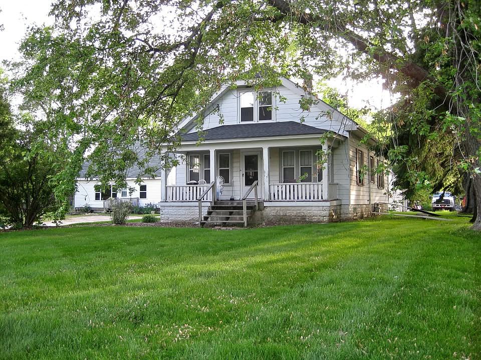 1st image of 14013 N Port Washington Rd #2
