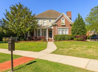 1617 Chippenham Dr, Hixson, TN 37343