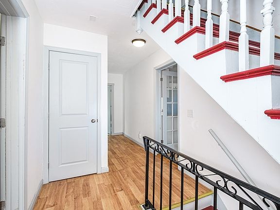 3rd image of 7 Dexter St #2B