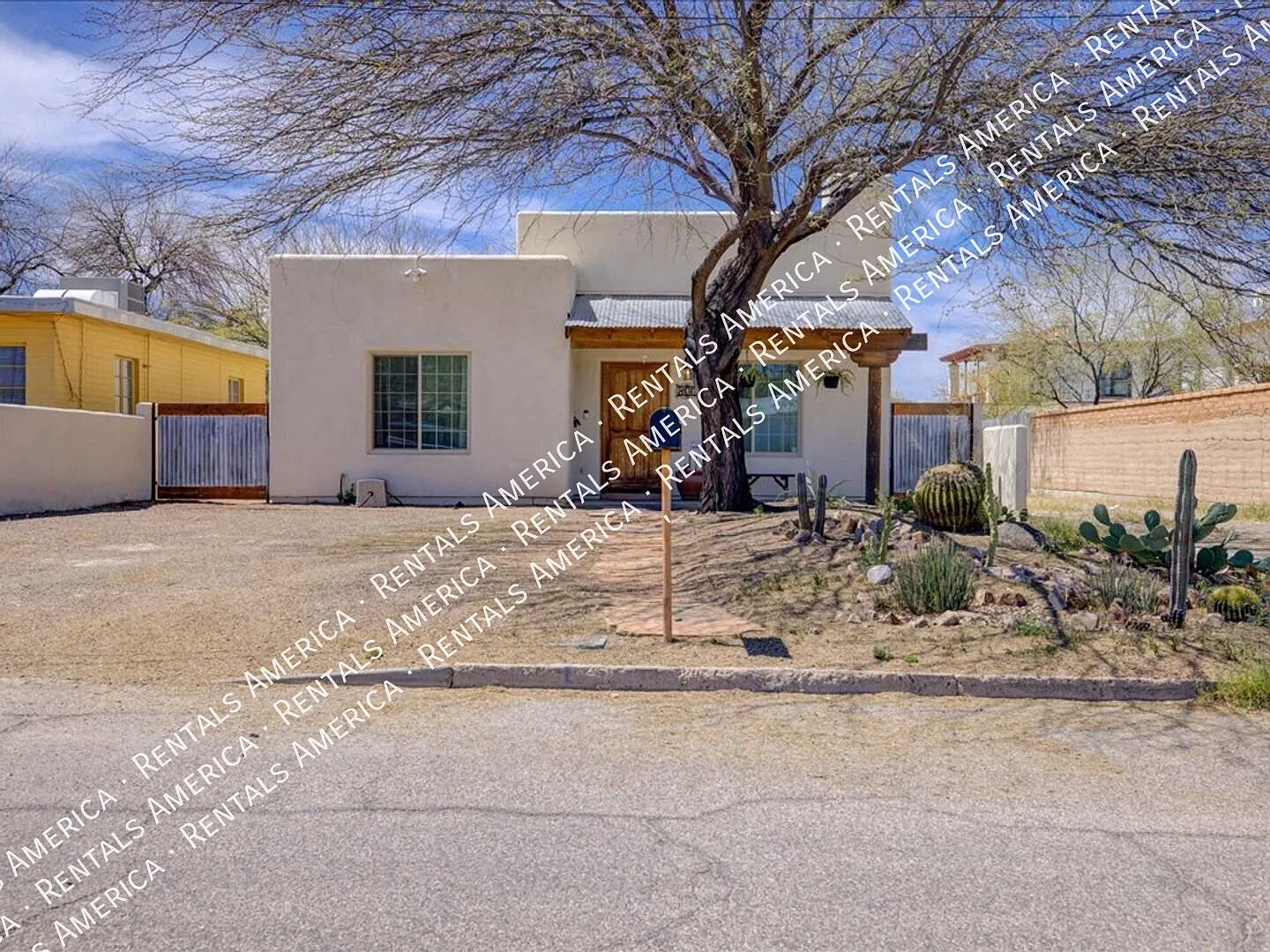 In the heart of Tucson's Barrio — Photo 4
