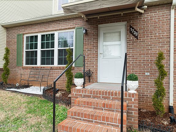 2nd image of 1733 S Odell Rd