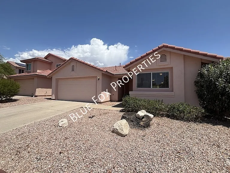3472 W Sky Ridge Loop — Photo 1