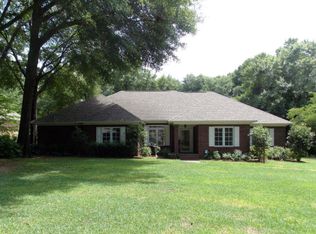 202 Cedar Chase Ct, Dothan, AL 36303