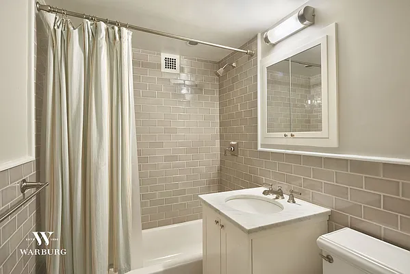 Sold by Warburg | media 17