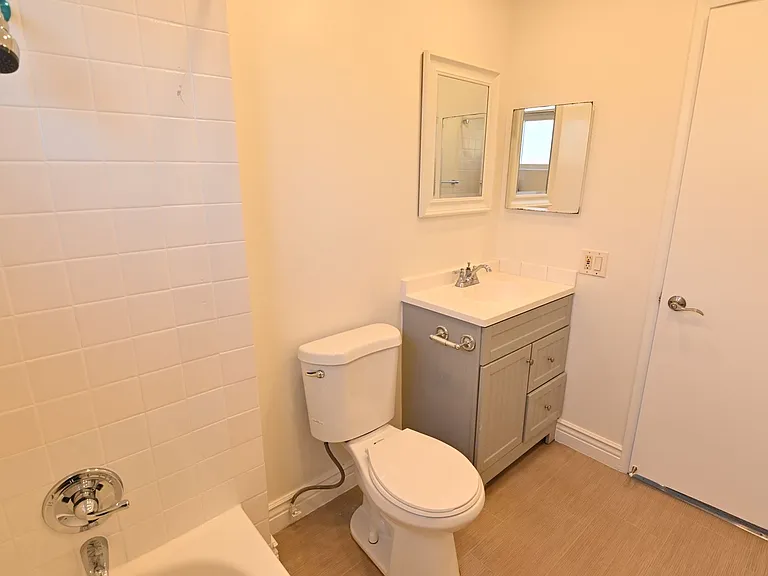 5659 Lathrop Dr — Photo 24