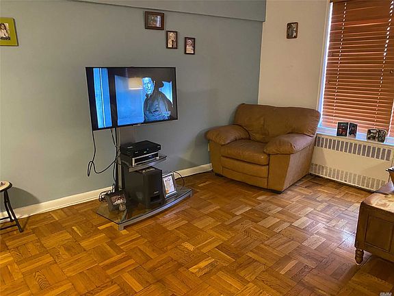 3rd image of 100 Brooklyn Ave APT 1C