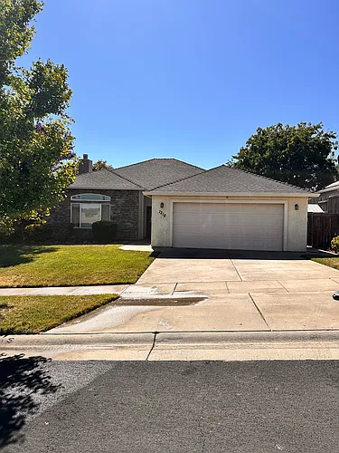 1218 Dog Leg Dr Photo 1