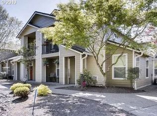 3420 Summerlinn Dr #14, West Linn, OR 97068