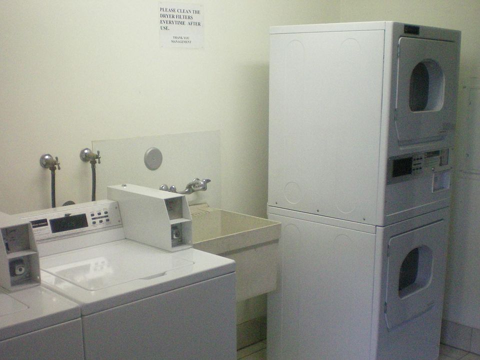 2nd image of 1524 Garden St #1
