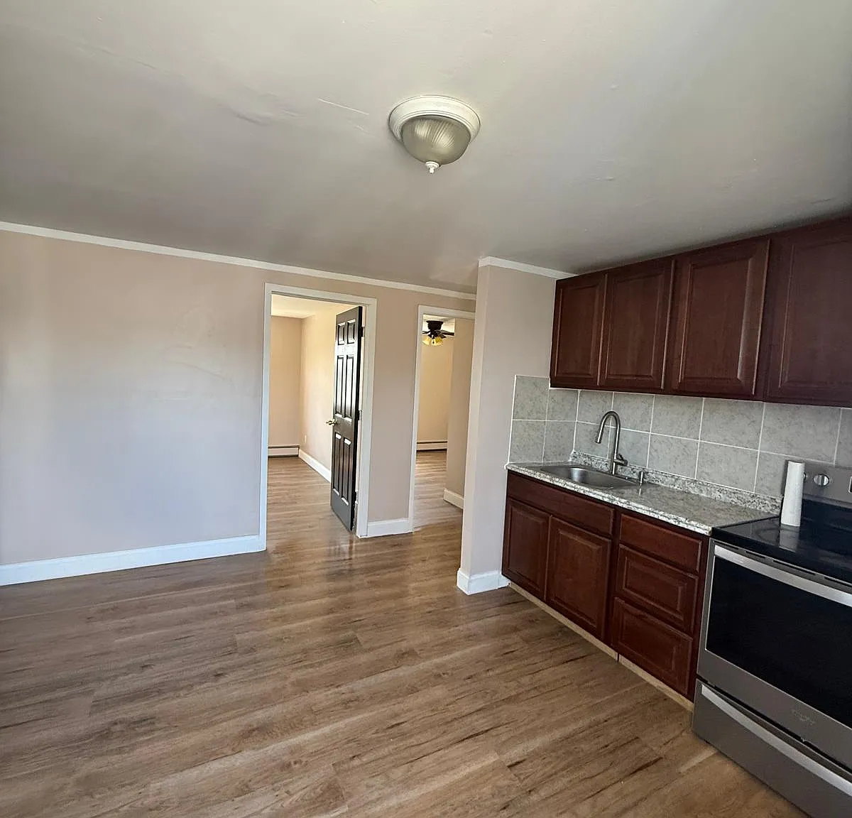 23 Magro Dr — Photo 3