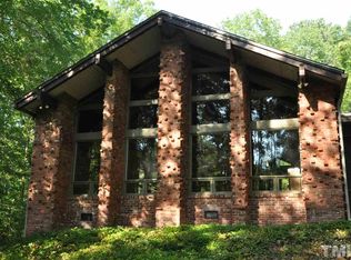 520 Lakeshore Ln, Chapel Hill, NC 27514