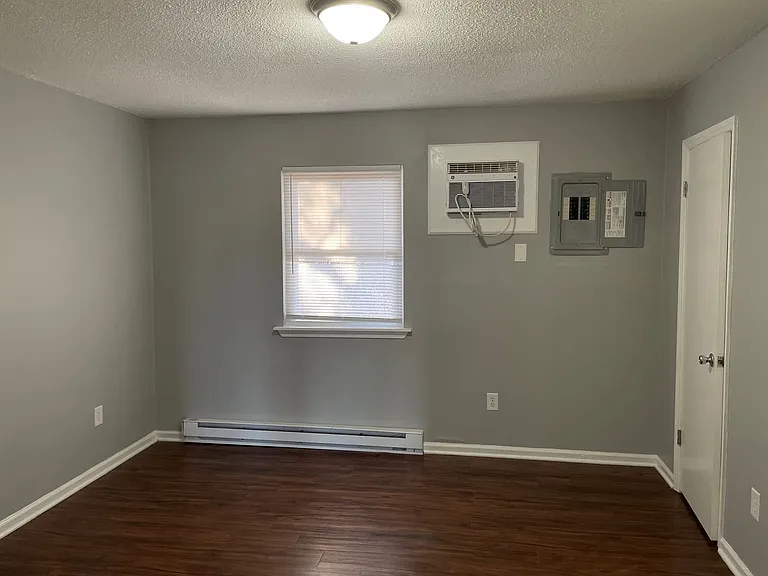 732-740 Hammer Ave #806 — Photo 42
