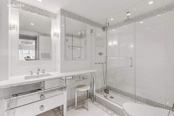 Sold by Sotheby's International Realty | media 9